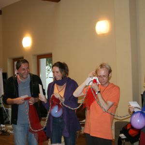 Menschen bei einem kreativen Workshop